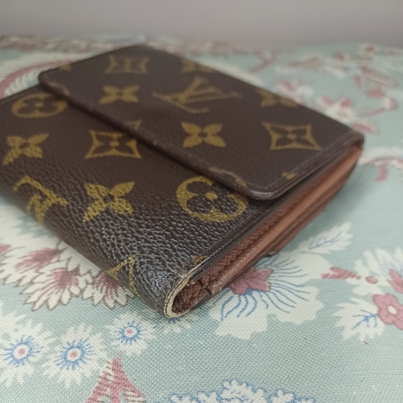 Louis Vuitton Monogram Porte Monnaie Cartes Credit Wallet - Picture 4 of 11